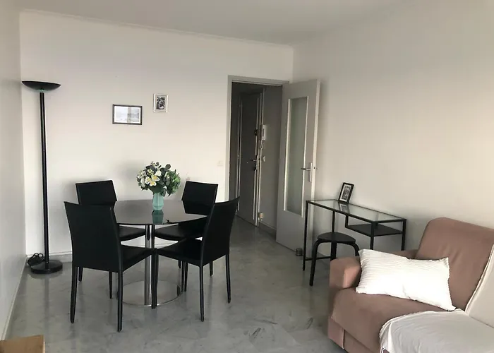 Vue 2 Pieces Apartment Menton